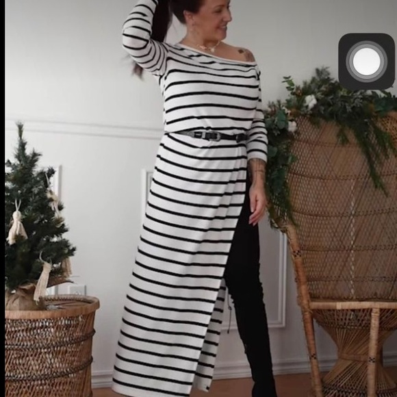 Beautiful dress ! - Picture 4 of 5